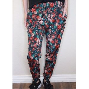Stradivarius sister co of Zara Red Floral Pants
